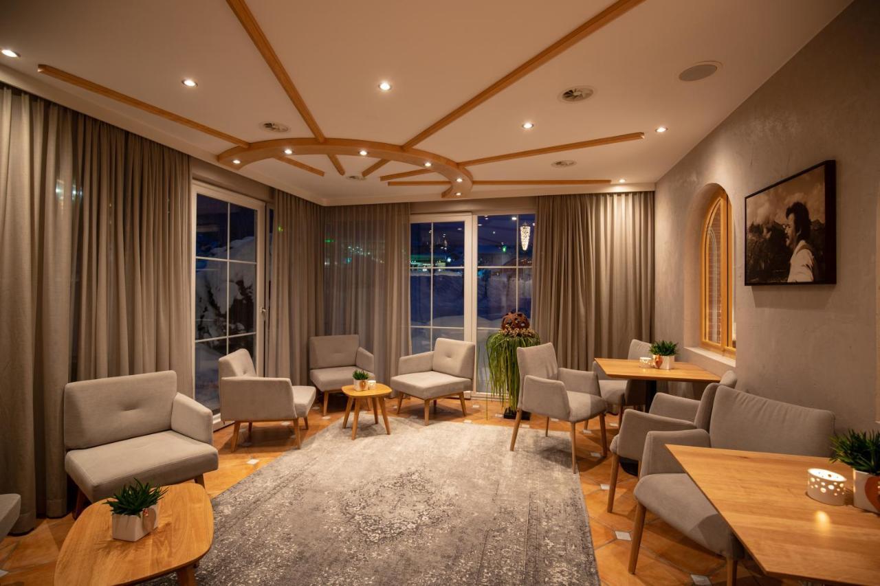 The Hotel - Himmlisch Wohlfuehlen Ischgl Bagian luar foto