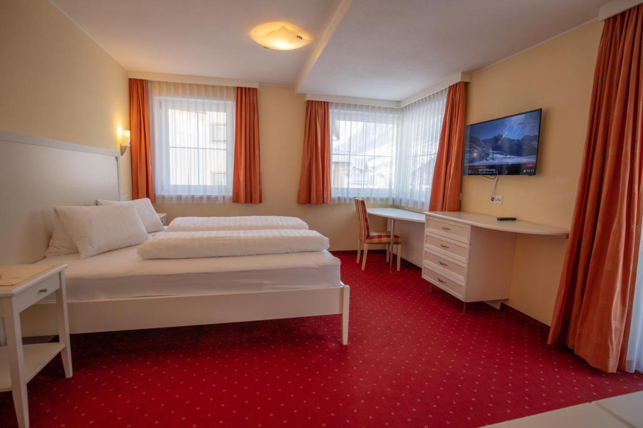 The Hotel - Himmlisch Wohlfuehlen Ischgl Bagian luar foto